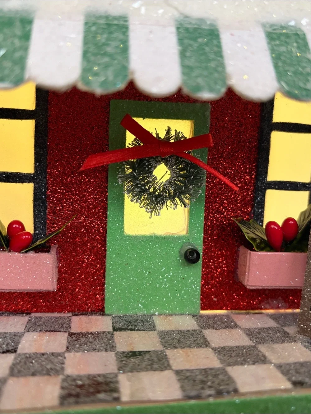 NIB Mackenzie Childs Check It Out Illuminated Market Paper House with Batteries